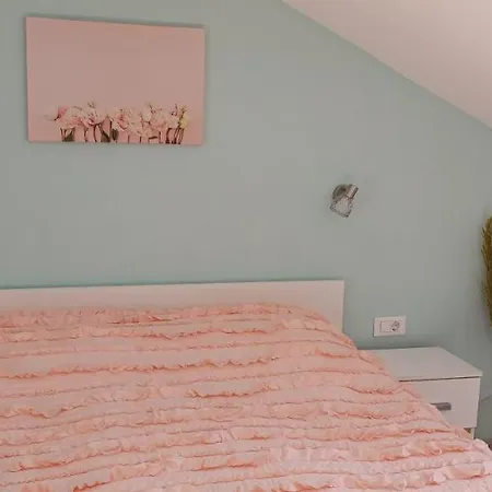 Captivating 1-bed In *
